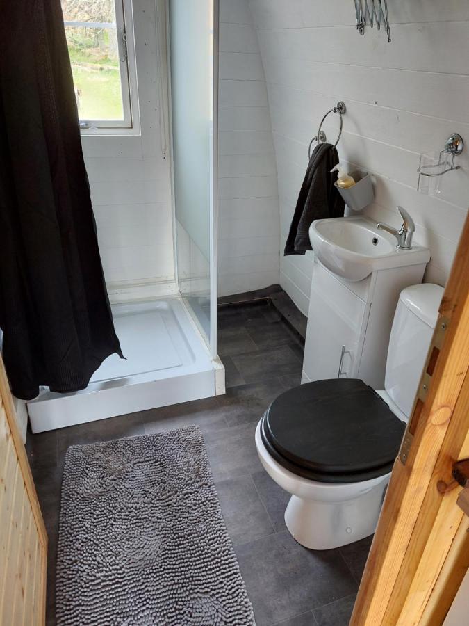 Pod 4 Hotell Skail Exteriör bild